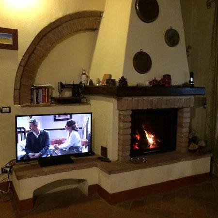 La Stalla Acquaviva  ภายนอก รูปภาพ
